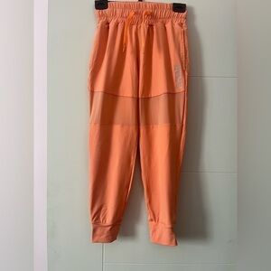 XS182 Elevate joggers